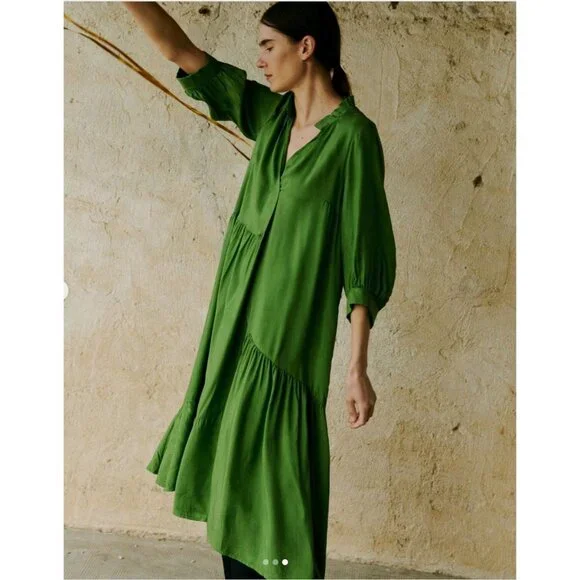 Toast Tiered Crinkle Twill Dress Spruce Green Midi Asymmetric Oversized Medium - Picture 2 of 14